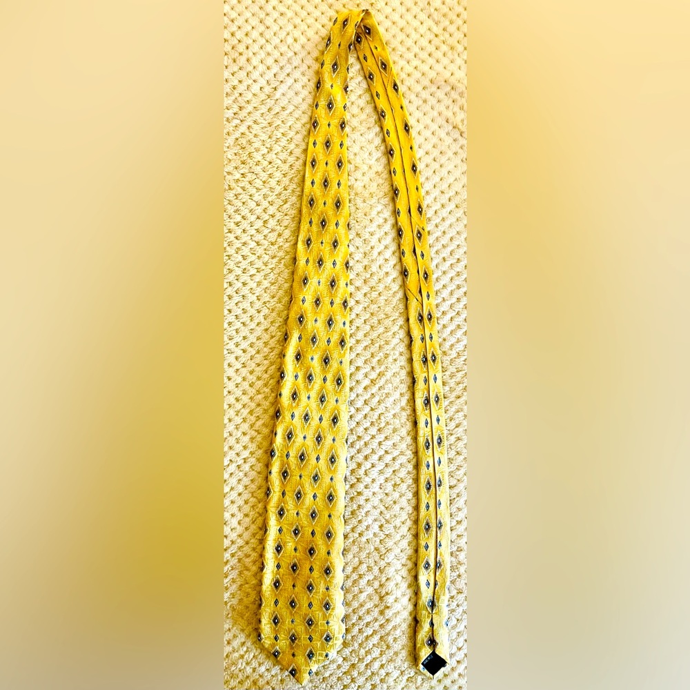 Men’s Vintage “Pravata” Silk Tie